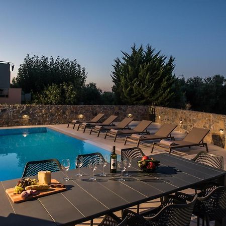 הרסוניסוס Luxury Villa Marelina מראה חיצוני תמונה