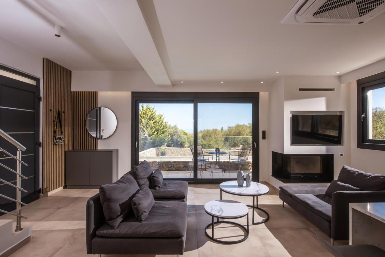 הרסוניסוס Luxury Villa Marelina מראה חיצוני תמונה