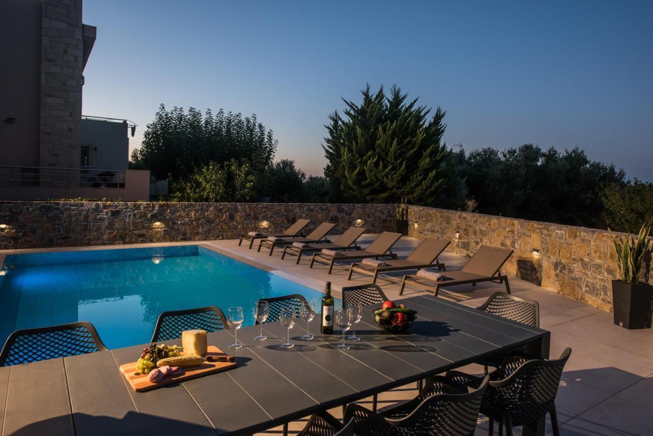 הרסוניסוס Luxury Villa Marelina מראה חיצוני תמונה