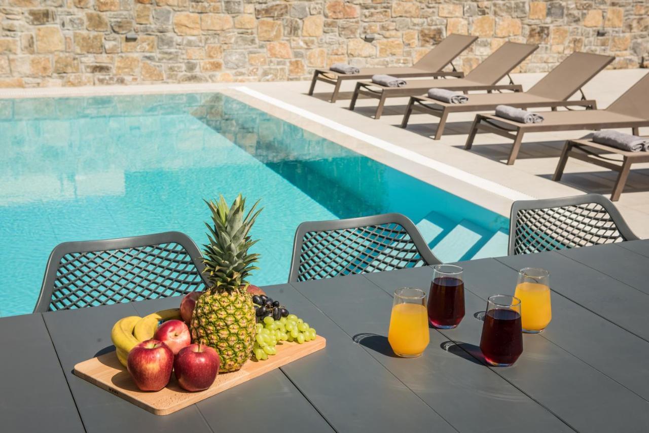הרסוניסוס Luxury Villa Marelina מראה חיצוני תמונה