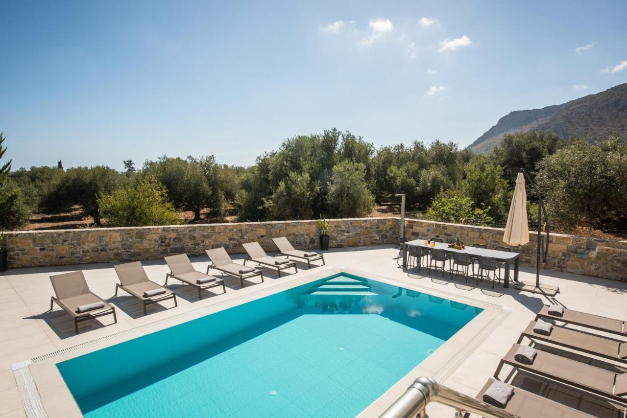 הרסוניסוס Luxury Villa Marelina מראה חיצוני תמונה